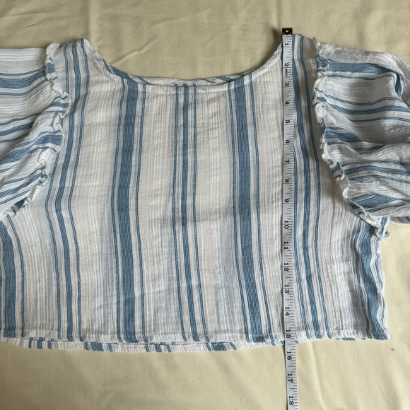KIMCHI BLUE Urban Outfitters Raine Bell Sleeve Blouse Cropped Blue White Striped - Picture 8 of 9